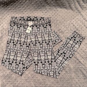 Victoria Secret PINK black/white tribal leggings Small